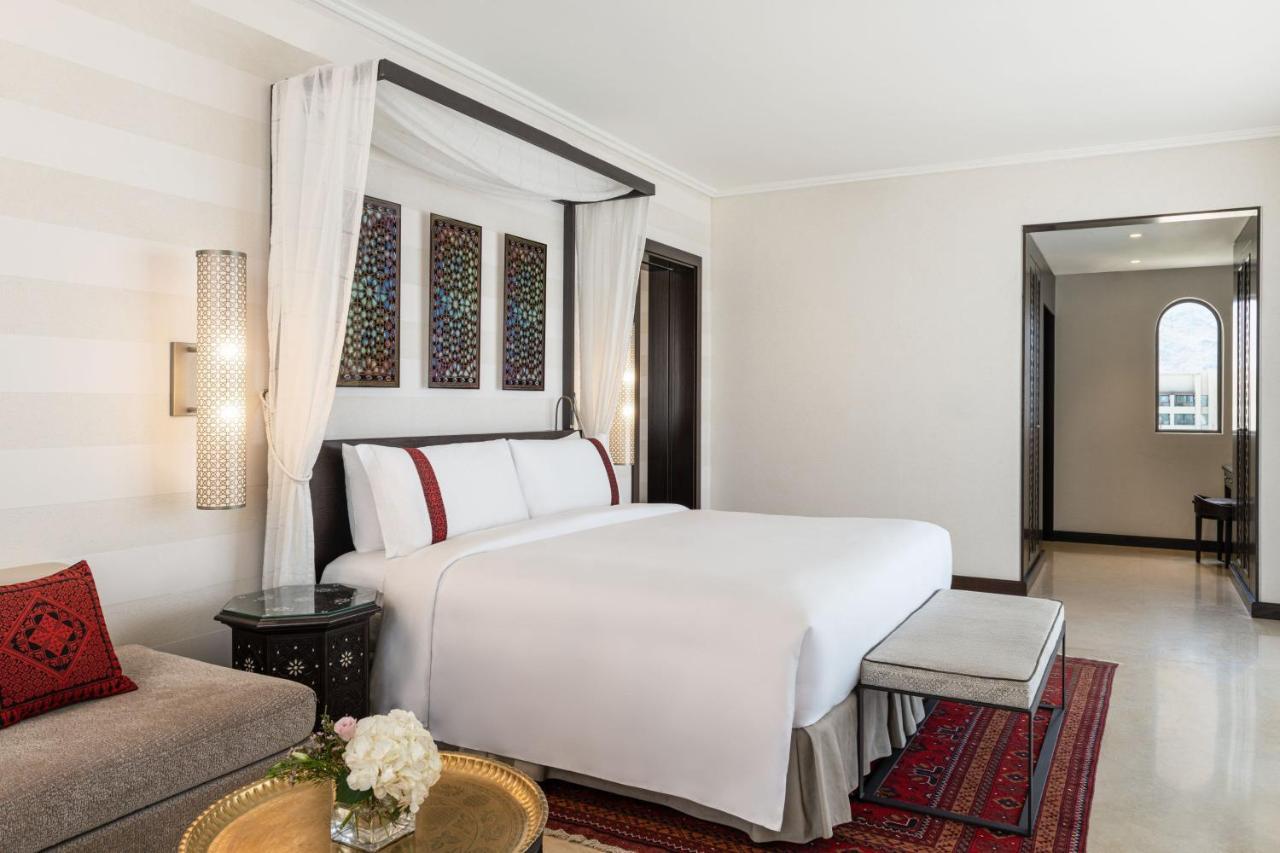 Al Manara, A Luxury Collection Hotel, Aqaba Extérieur photo A bedroom at the hotel