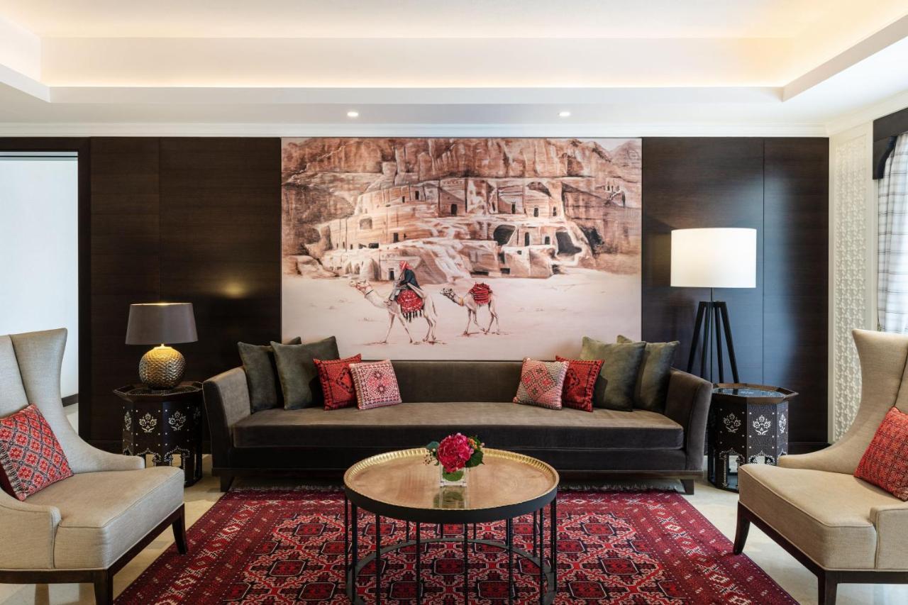 Al Manara, A Luxury Collection Hotel, Aqaba Extérieur photo The living room of a suite at the Ritz-Carlton, Amman